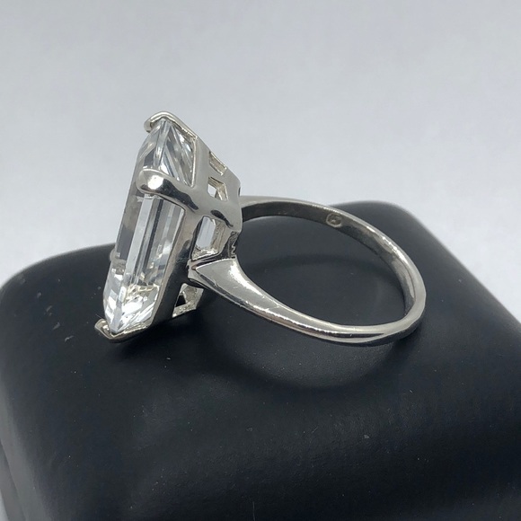 ❤️HOST PICK❤️17.67 Carat White Topaz  Emerald Cut .925 Sterling Silver Ring NWOT - Picture 5 of 16